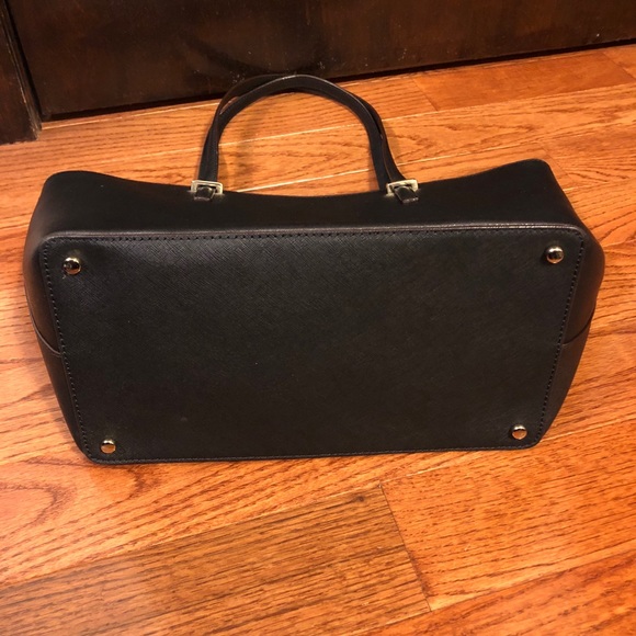 SOLD ✅ Kate Spade Cedar Street Small Harmony - Picture 6 of 7